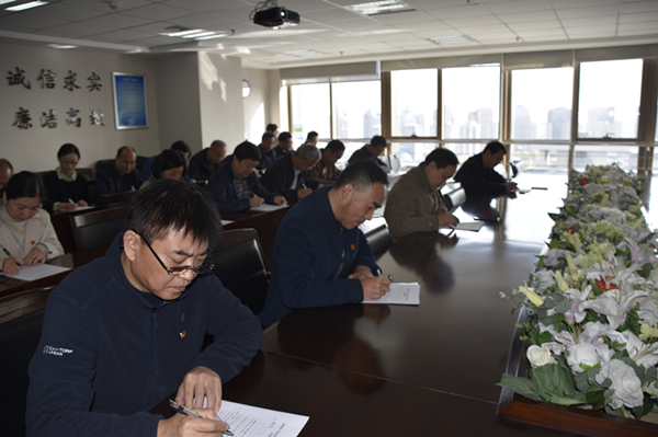 开云体育-开云(中国)一站式服务官方网站
组织党员干部进行主题教育应知应会知识测试